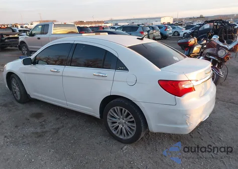 2012 Chrysler 200 Limited z USA, uszkodzony, nr VIN 1C3CCBCG4CN184931